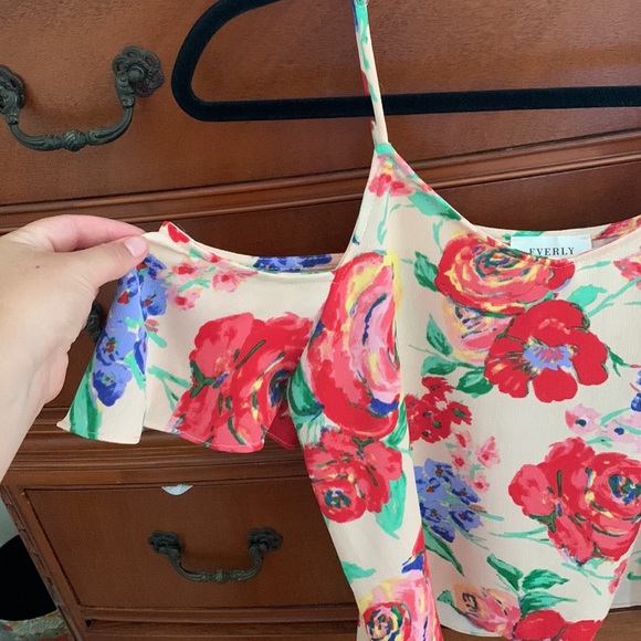 Floral Cold Shoulder Shirt - Picture 2 of 3